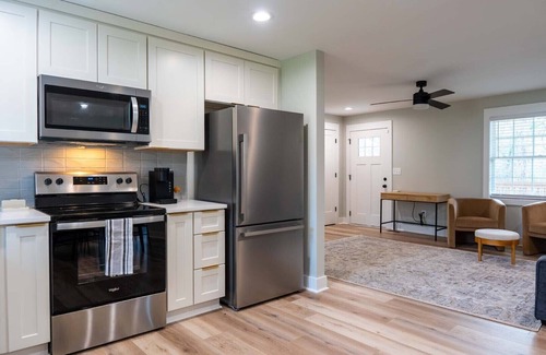Durham Casa | Urban Oasis w/ King Bed – 3 BR Near Duke & DT