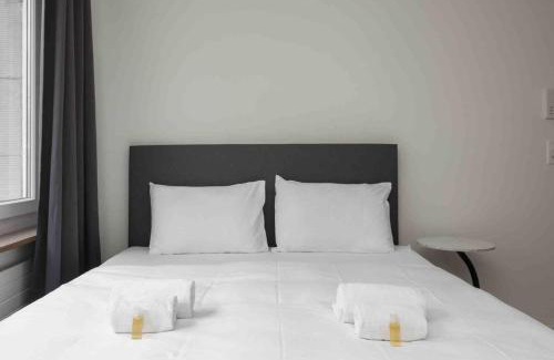 Sihlfeld Apartamento | Urban Oasis with Queen Bed and View BE-28