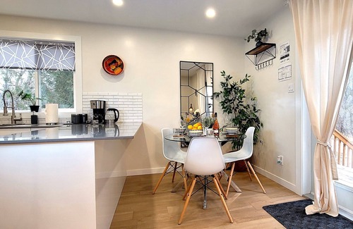 Winnipeg Apartamento | Urban-Peg: Modern Comfort in the Heart of the City