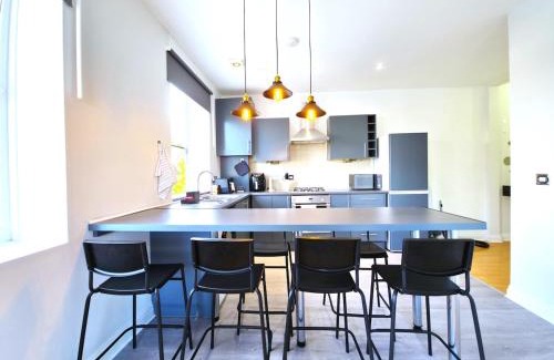 Abbey Apartamento | Urban retreat near the station