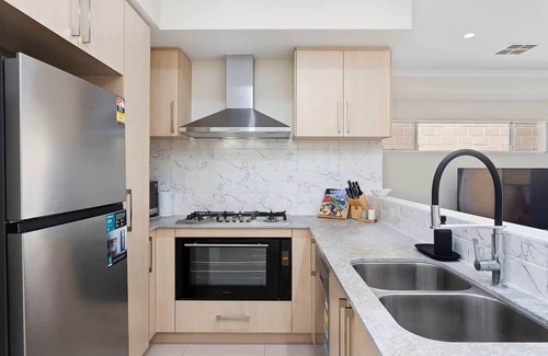 St James Casa | Tennant St