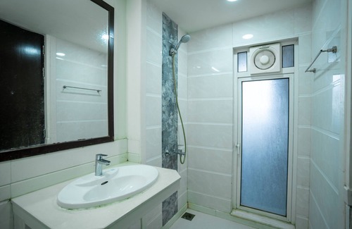 Oragadam Hotel | Urban Stay Service Apartment