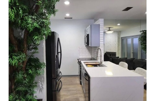 Lake Highlands Condominio | Urban Treehouse