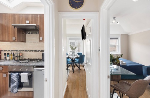 Cripplegate Apartamento | Urban Vibes, Modern 2BR Flat in Prime London Spot