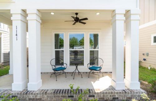 South Pensacola Casa | Urban Vista & Flat - Family Friendly, Downtown Pensacola