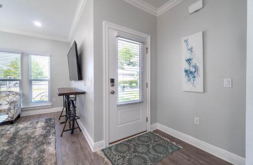 South Pensacola Casa | Urban Vista & Flat - Family Friendly, Downtown Pensacola