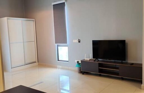 Taman Seri Gombak Apartamento | Urban360 studio lovely with Netflix and Wi-Fi