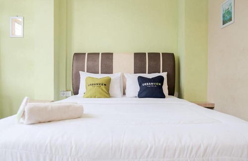 Jambi Casa | Urbanview Hotel Ta Ke Jelutung Puncak Jambi
