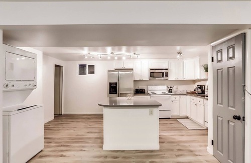 Arvada Casa | Urbex | Boulder | Denver | Golden | Dog Friendly | Fenced Yard | Lower Duplex Unit | Extended Stay