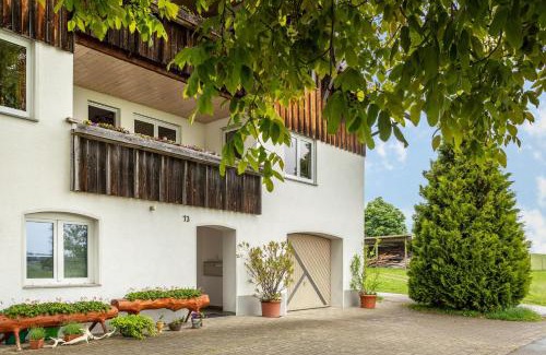 Waldburg Apartamento | Urlaub auf dem Hirschhof Stehle