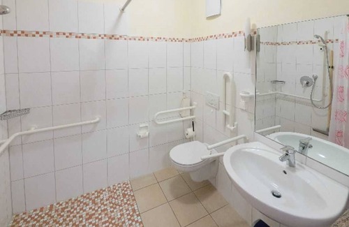 Deggenhausertal Apartamento | Urlaubshof Scherer - 8-raum Ferienwohnung Scherer, Dusche/wc, 200 qm