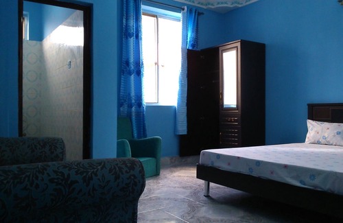 Uroa Hotel | Uroa White House Inn