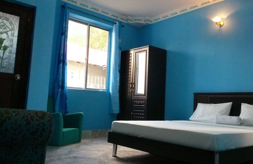 Uroa Hotel | Uroa White House Inn