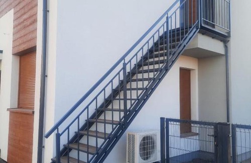 Kornik Apartamento | Uroczy apartament z dostępnym parkingiem