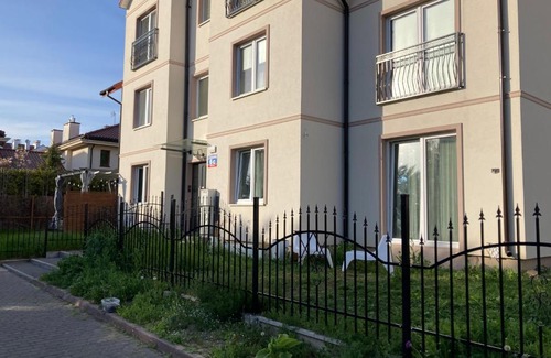 Wilanow Apartamento | Uroczy Apartament z ogrodkiem