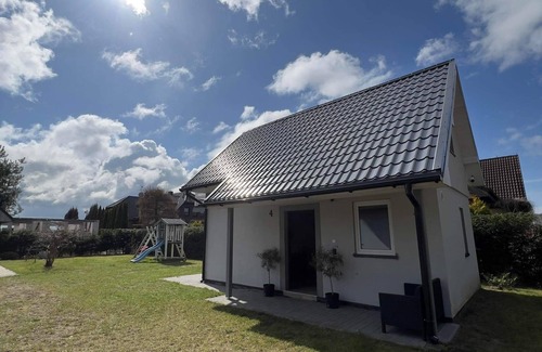 Pustkowo Chalet De Esquí | Urokliwy Domek Wakacyjny nad Morzem, Otoczony Lasem Sosnowym