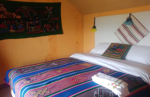 Puno Cabina | Uros Balsero