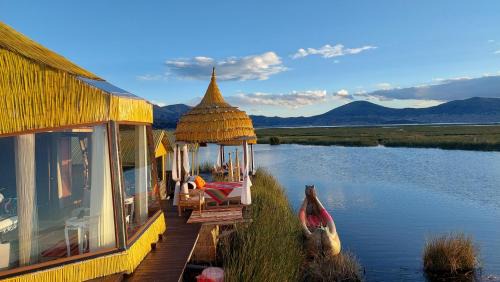 Puno Cabina | Uros Lodge Perú