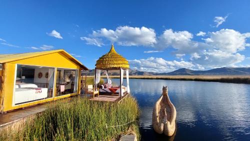 Puno Cabina | Uros Lodge Perú
