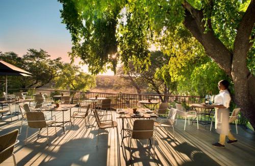 Victoria Falls Cabina | Ursula's Homestead