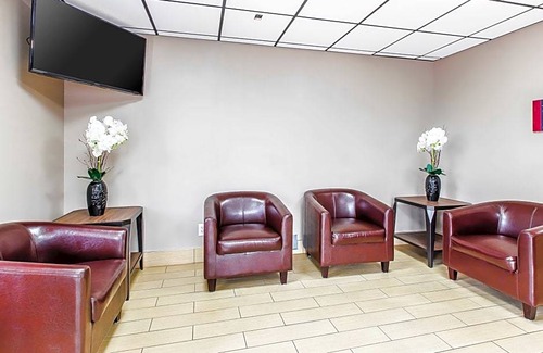 Savannah Hotel | Econo Lodge Midtown