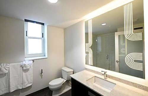 Central Business District Hotel | TRYP by Wyndham Newark Downtown