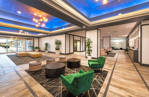 Central Business District Hotel | DoubleTree by Hilton Newark Penn Station