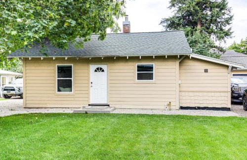 University District Casa | Walk to Campus and Riverfront Park Missoula Gem!