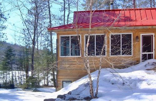 Bethel Cabina | Sunday River Lakefront Grand Cabin, Sleeps 20, Hot tub, fire pit, pets welcome