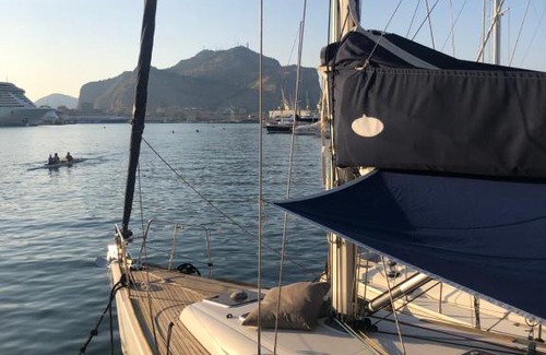 Centro Storico Alquiler De Eote | Uso esclusivo di Barca a vela in centro a Palermo
