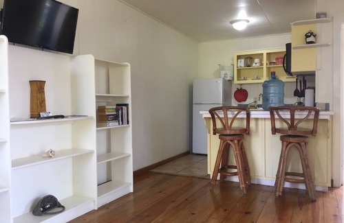 Isla de Utila Apartamento | Utila's The Gardens ~ Top Floor Upscale Apartments