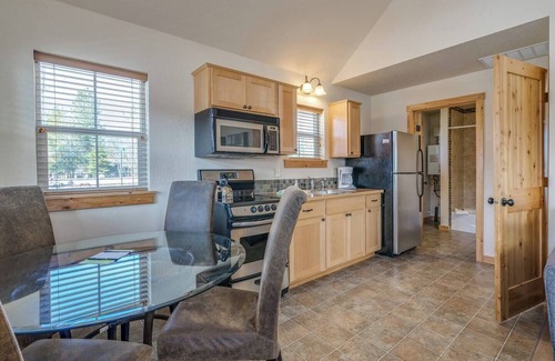 Dover Bay Casa | Utopia - Courtyard Beach Bungalow