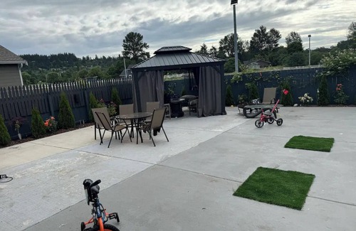 Puyallup Casa | Utopia Luxury Stay - North Puyallup