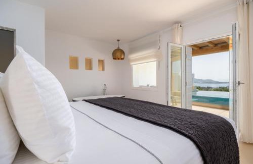 Nea Cryssi Akti Hotel | Utopia Suites by Anna Platanou