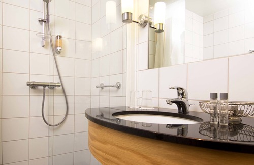 Kvinesdal Hotel | Utsikten Hotell - Unike Hoteller