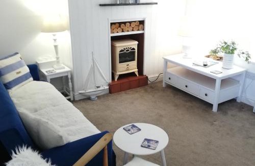 Y Felinheli Casa | Uwch Menai