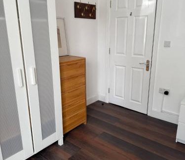 Brunel Casa | Uxbridge Brunel Uni En-suite Room 2