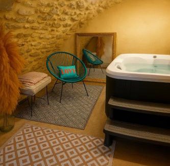 Fontareches Cama Y Desayuno | UZES CÔTÉ VILLAGE - Chambre d'hôtes