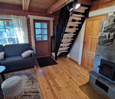 Kittila Chalet De Esquí | Vähäreinari, mökki Ylläksellä - uudet varaukset syyskuusta 2025 alkaen sisältävät liinavaatteet ja loppusiivouksen