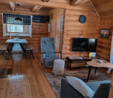 Kittila Chalet De Esquí | Vähäreinari, mökki Ylläksellä - uudet varaukset syyskuusta 2025 alkaen sisältävät liinavaatteet ja loppusiivouksen