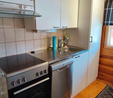 Kittila Chalet De Esquí | Vähäreinari, mökki Ylläksellä - uudet varaukset syyskuusta 2025 alkaen sisältävät liinavaatteet ja loppusiivouksen