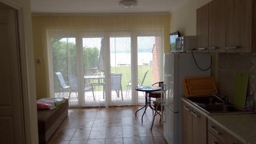 Szantod Apartamento | Vízparti apartmanok