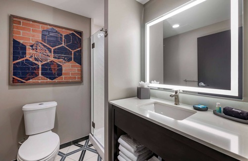 River North Art District Hotel | Vīb Hotel by Best Western Denver RiNo