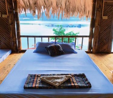 Ngoi Tu Casa | Vụ Tịch Lakeview Homestay