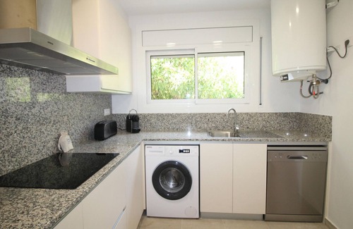 Llanca Casa | V. FANÉ ESQ - Casa con jardín y vista mar en Llançà acabada de reformar