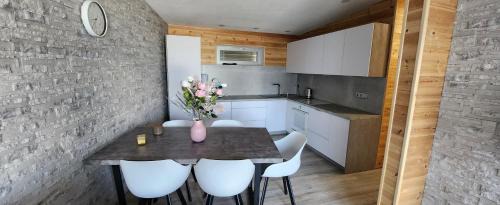 Zavazna Poruba Apartamento | v-point apartmán