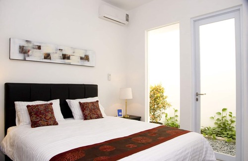 Jakarta Hotel | V Residence Kemang