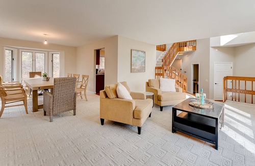 Hudson Casa | V's Cabin - Close to Troy Beach on the St. Croix & Downtown Hudson, WI