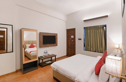 Nagaon Hotel | Vaarsa By Bay Hotels