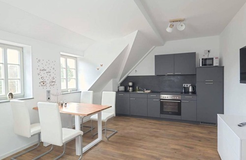 Berggieshubel Apartamento | Vacation accommodation 9 "Lilienstein": 2 bedrooms - Holiday accommodation Forsthaus II